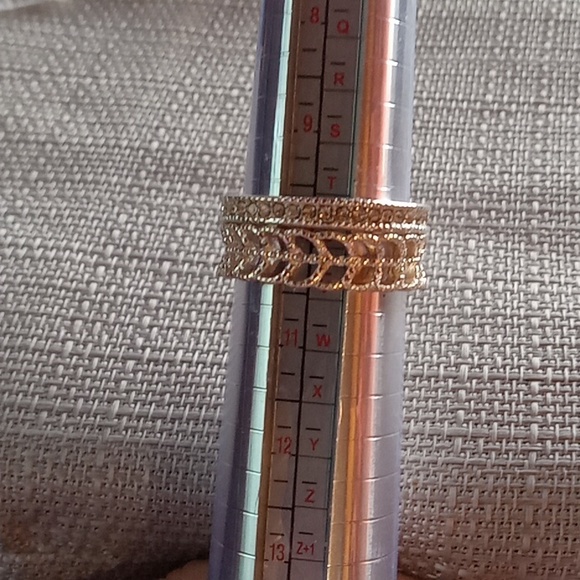 NWOT Sz 10 Stunning Rings - Picture 2 of 2